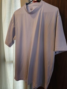 gray, short-sleeve crewneck t-shirt  Cabela's size LARGE